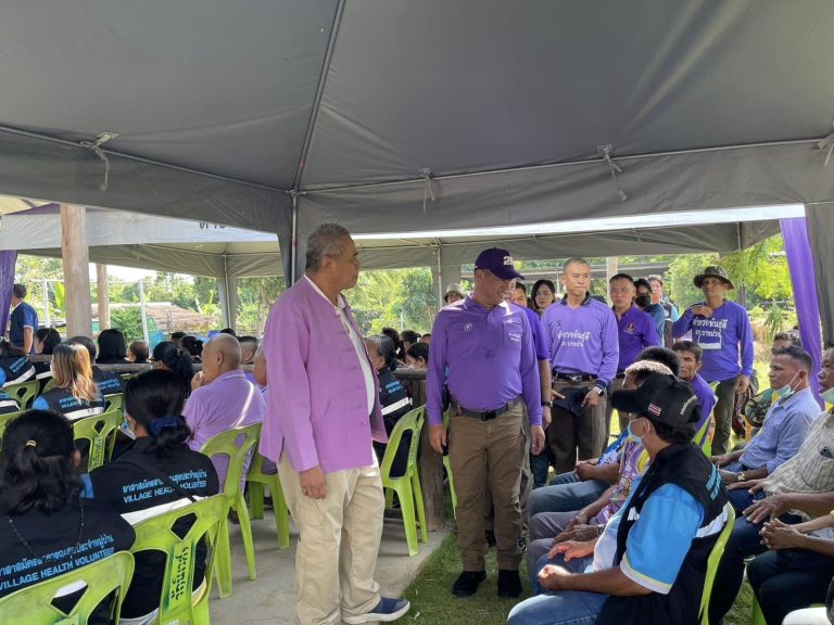 พ.ต.อ.วิริยะบัณฑิต สถิตย์สุวชาติ ผกก.สภ.บางม่วง ได้จัดการอบรมโครงการตำรวจพันธุ์ดีเพื่ออาหารที่ปลอดภัย ร่วมกับข้าราชการตำรวจ สภ.บางม่วง