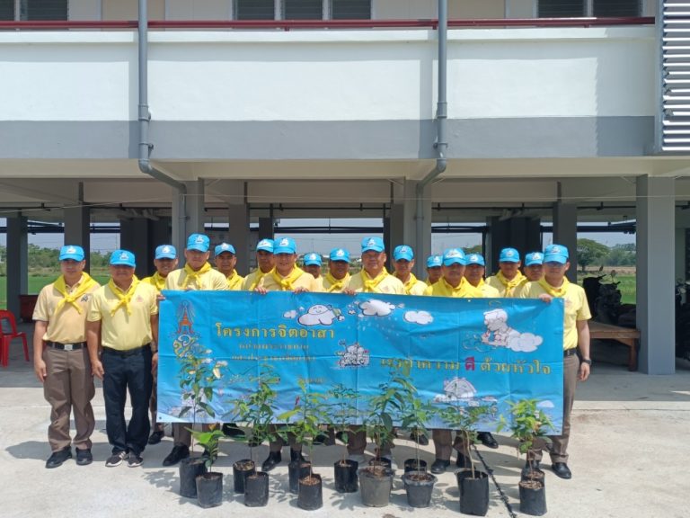สภ.บางม่วง เข้าร่วมกิจกรรมจิตอาสาพัฒนาปลูกต้นไม้ บำเพ็ญสาธารณะประโยชน์และบำเพ็ญสาธารณะกุศล