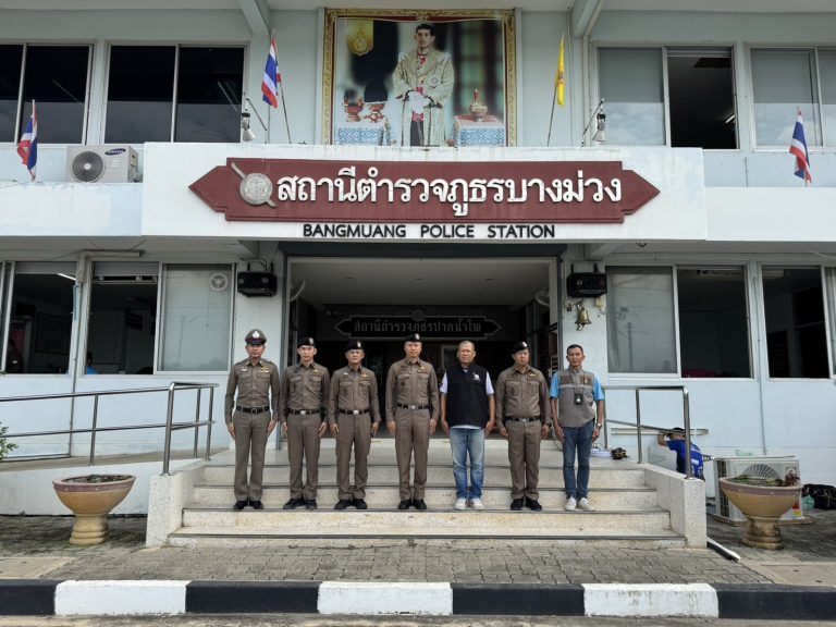 พ.ต.อ.โกมินทร์ สิงห์ขาว รอง ผบก.ภ.จว.นครสวรรค์ ได้มาตรวจเยี่ยม สภ.บางม่วง