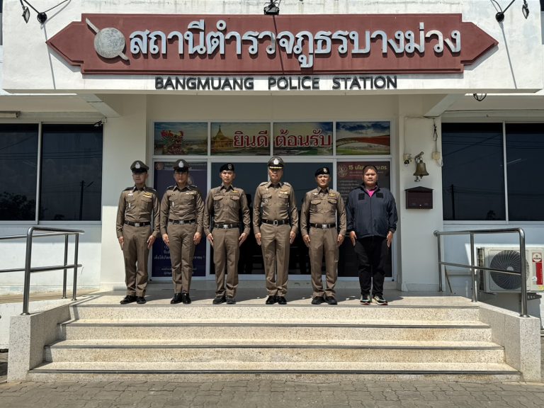 พ.ต.อ.โกมินทร์  สิงห์ขาว  รอง ผบก.ภ.จว.นครสวรรค์  ได้มาตรวจเยี่ยม สภ.บางม่วง