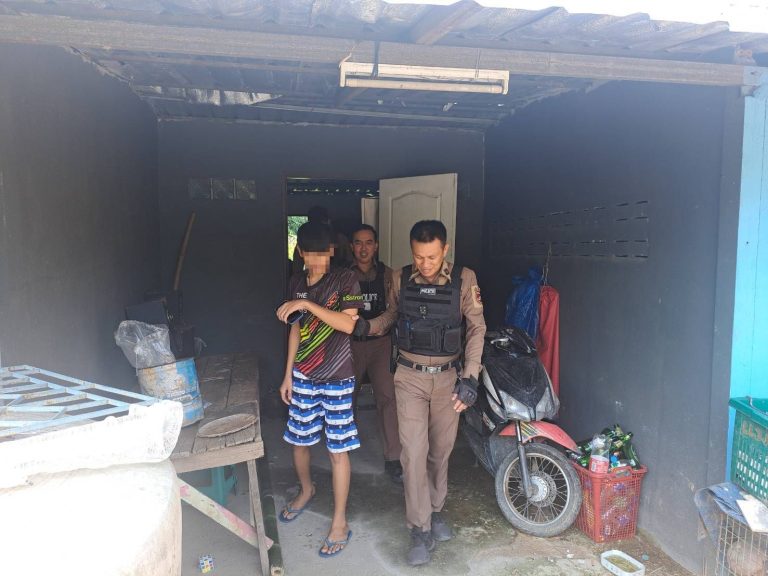 สายตรวจรถยนต์ สายตรวจบึงเสนาท สายตรวจรถจักรยานยนต์ นำผู้ป่วยจิตเวช นำส่งโรงพยาบาลสวรรค์ประชารักษ์